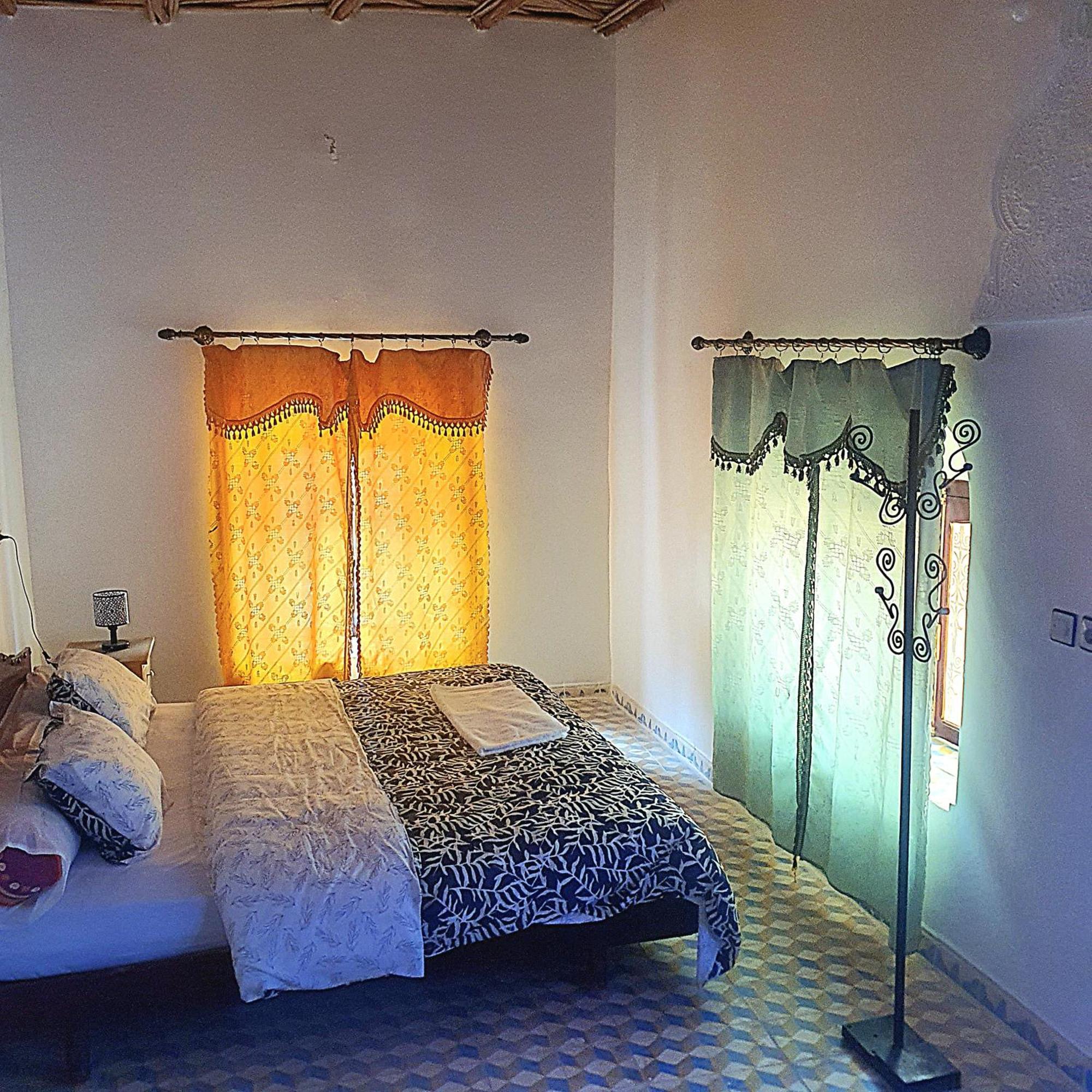 Riad Taourirte 廷吉尔 外观 照片