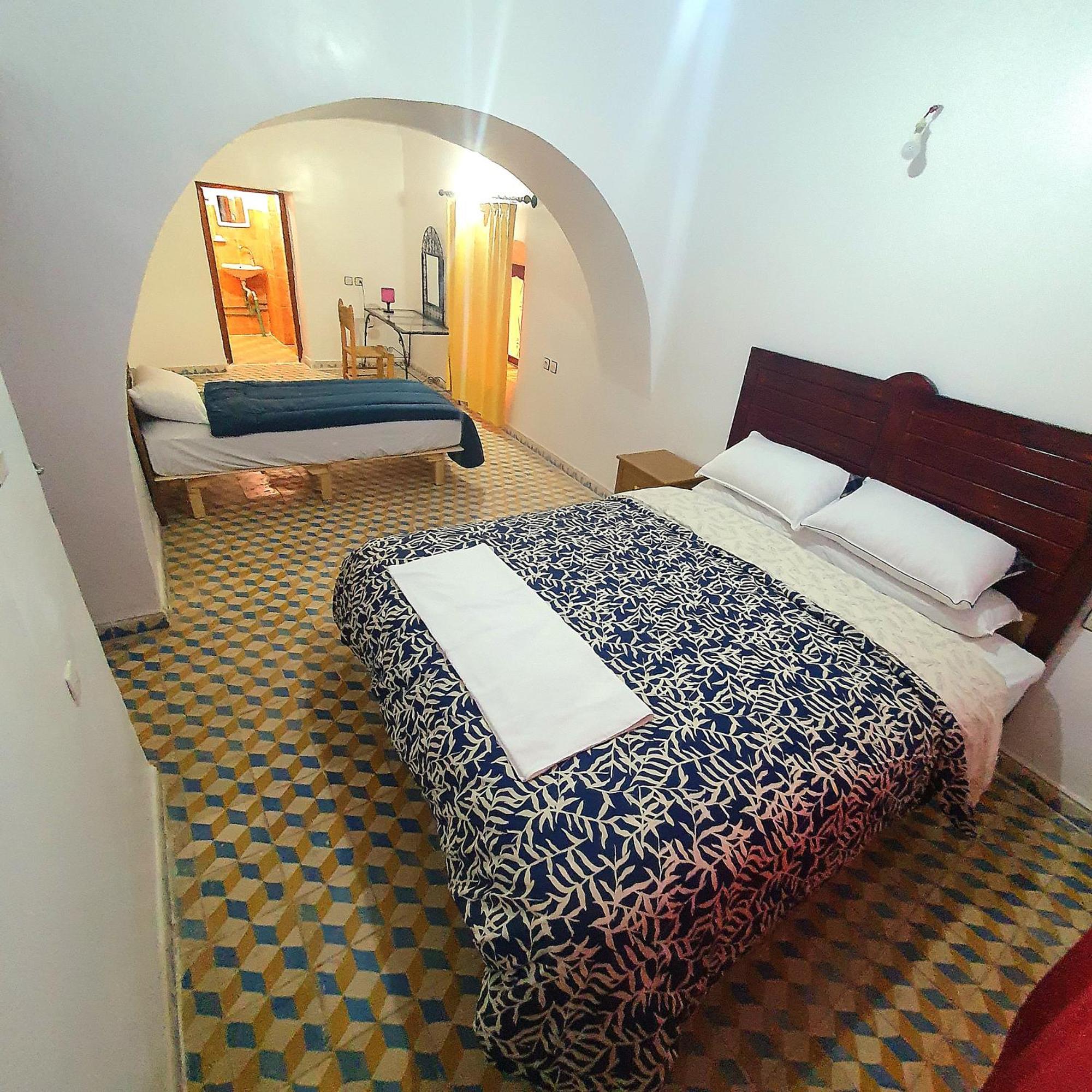 Riad Taourirte 廷吉尔 外观 照片