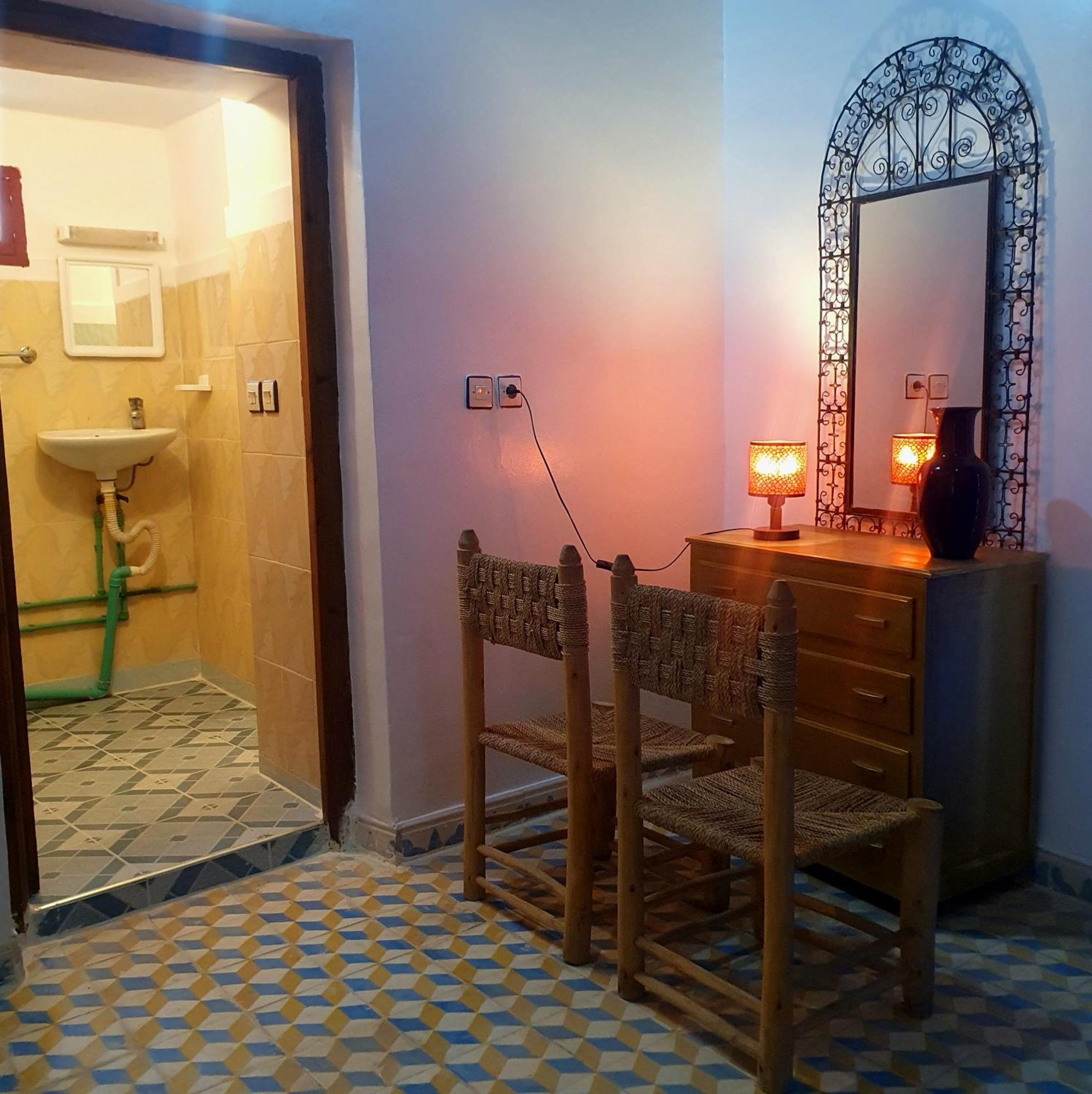 Riad Taourirte 廷吉尔 外观 照片