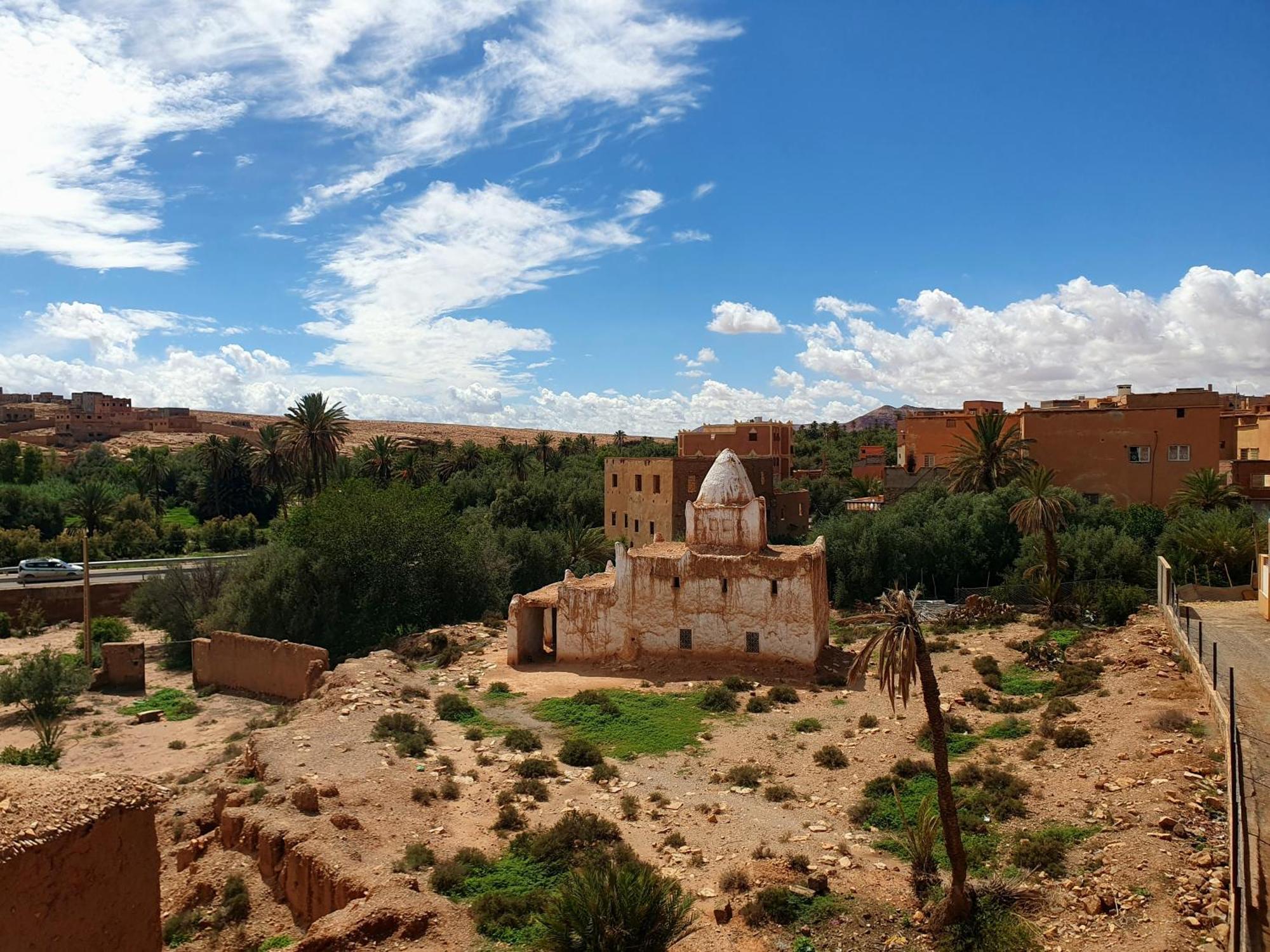 Riad Taourirte 廷吉尔 外观 照片